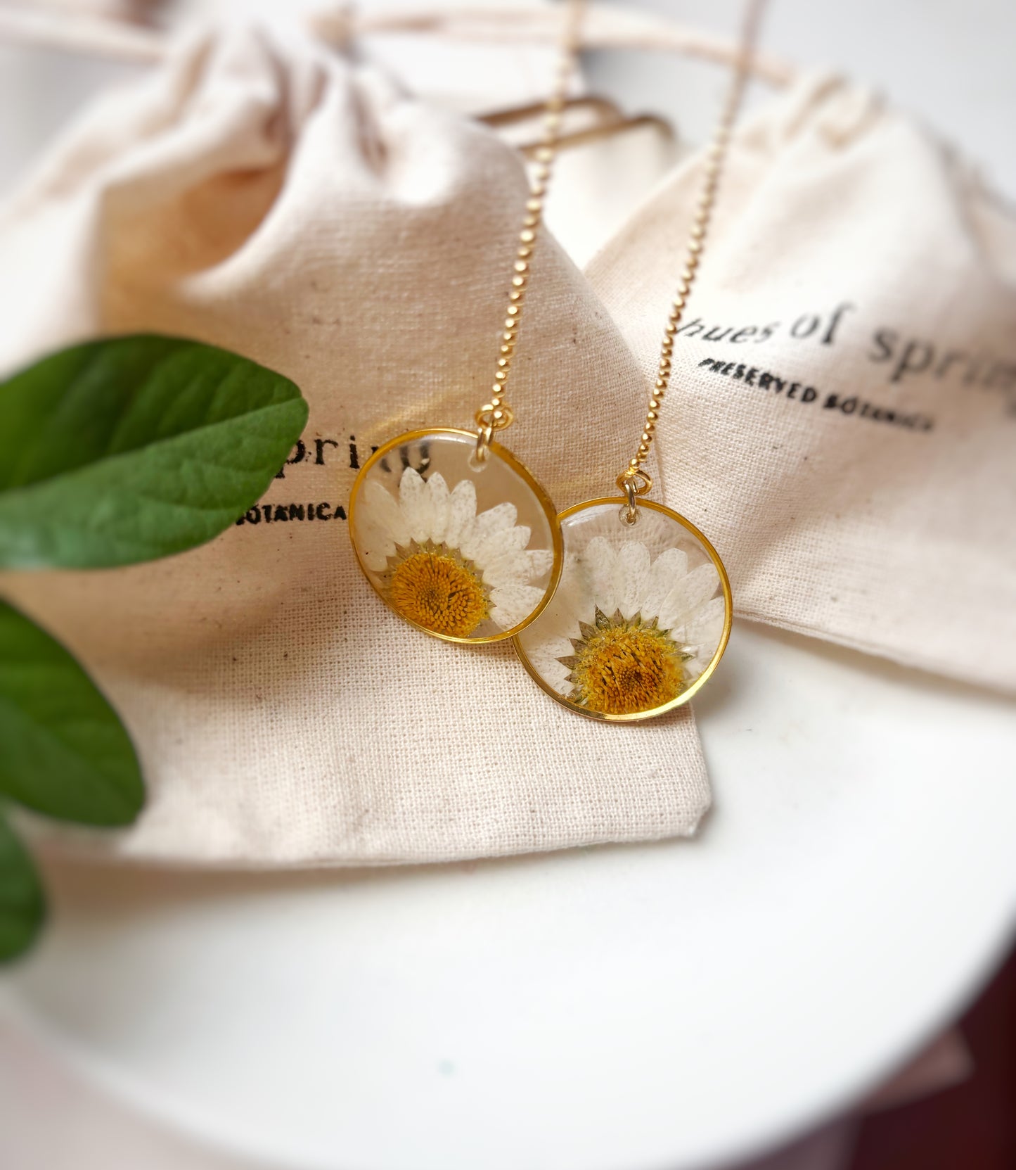 LAZY DAISY Earrings