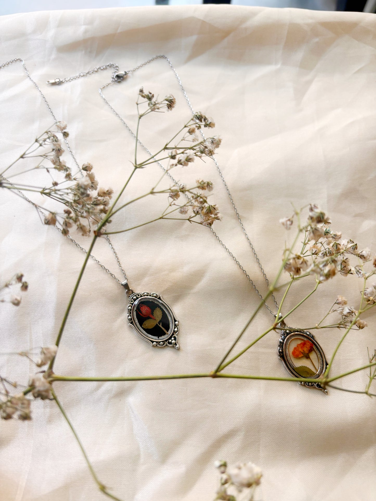 Vintage Rose Becklace