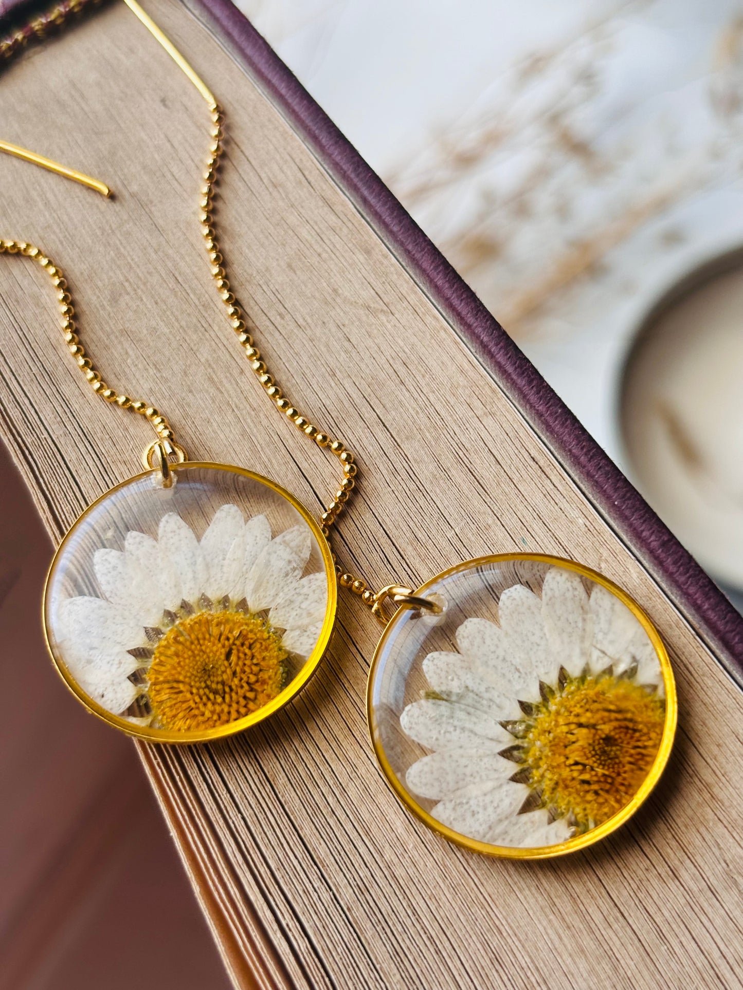 LAZY DAISY Earrings