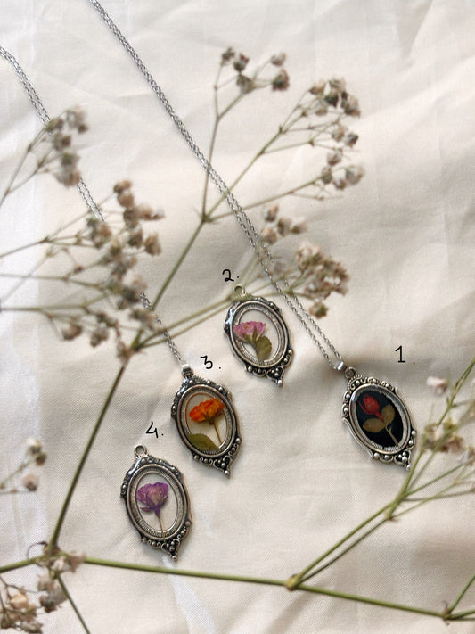 Vintage Rose Becklace